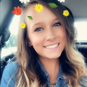 Meet your Posher, Hailey